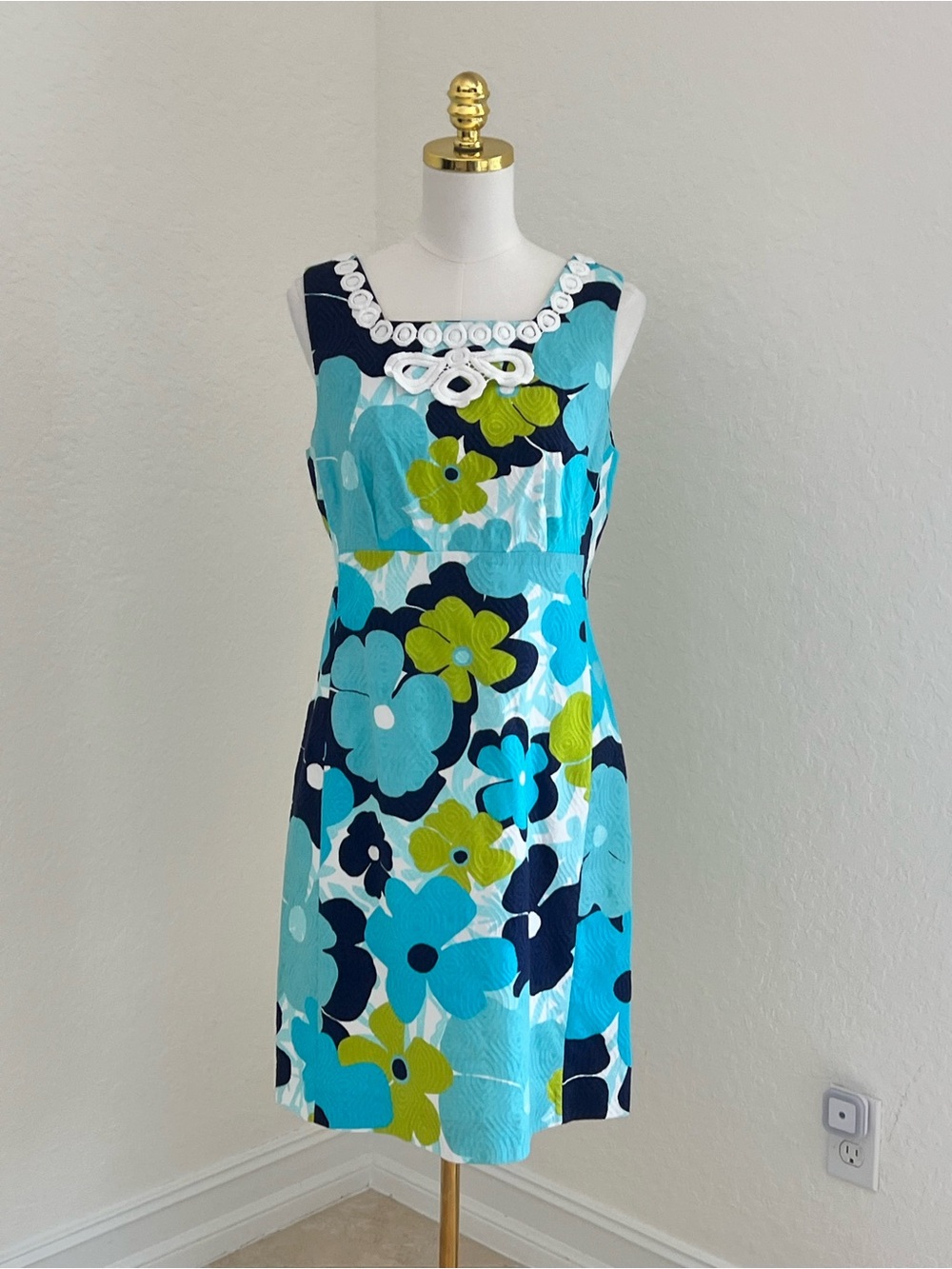 Vintage Lilly Pulitzer sleeveless shift dress